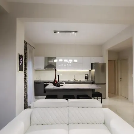 Erythrina #colony_deluxe_suite Apartment